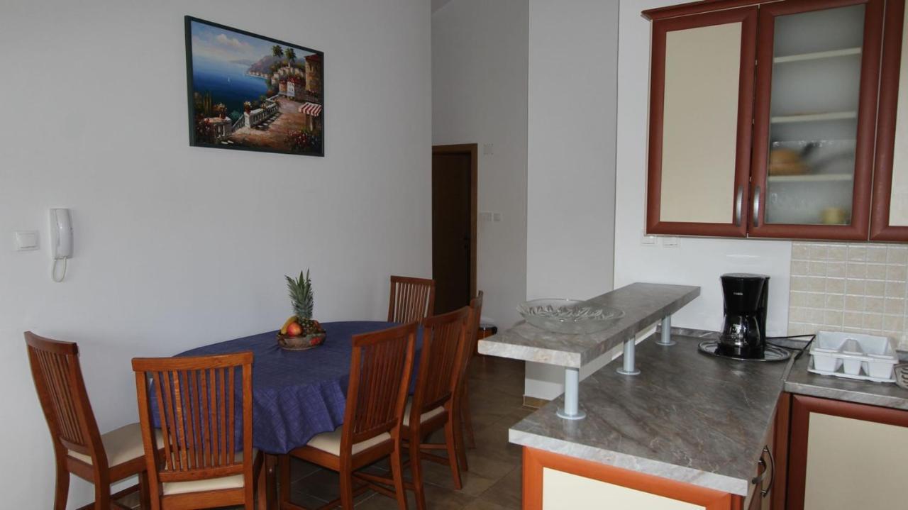 Apartments Vabec マリンスカ エクステリア 写真